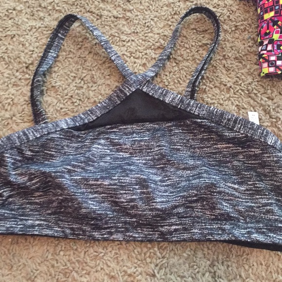 🤭HP🎉😎 3 pc VS Sport Sports Bra Bundle READ🤭 - Picture 4 of 5
